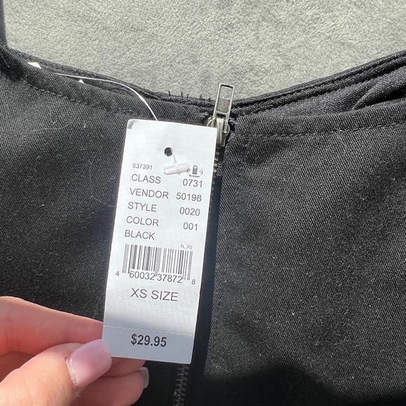 New with tags tank - Picture 3 of 4